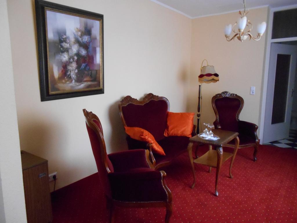 Hotel Posthof Sankt Wendel Δωμάτιο φωτογραφία
